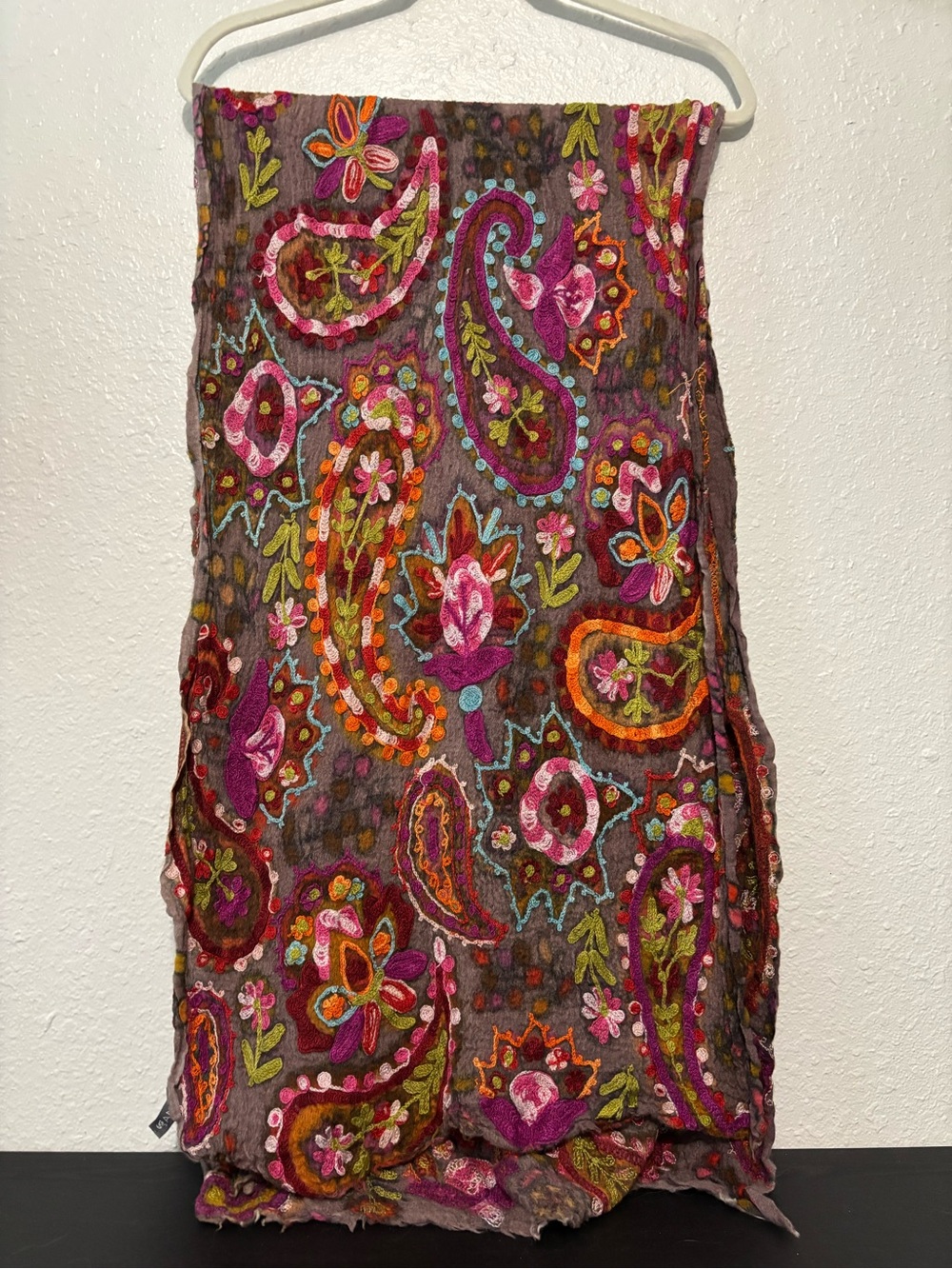 ANU 100% Wool Embroidered Paisley Floral Scarf Stole India